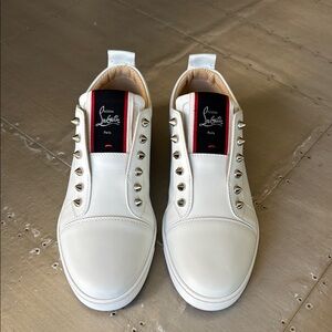 Christian Louboutin fav fique white sneaker trainer logo flat sz 41